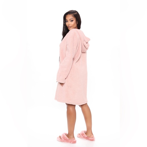 2/$30 🔥 Host Pick 🔥 Bear long sweater - Picture 3 of 4